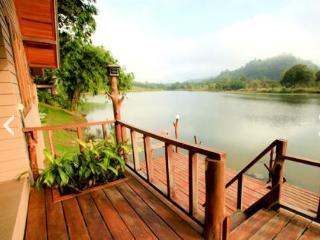 The Nature Club Resort Sangkhla Buri Exterior photo